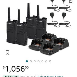 4 Motorola rmm2050 radio and shoulder mics